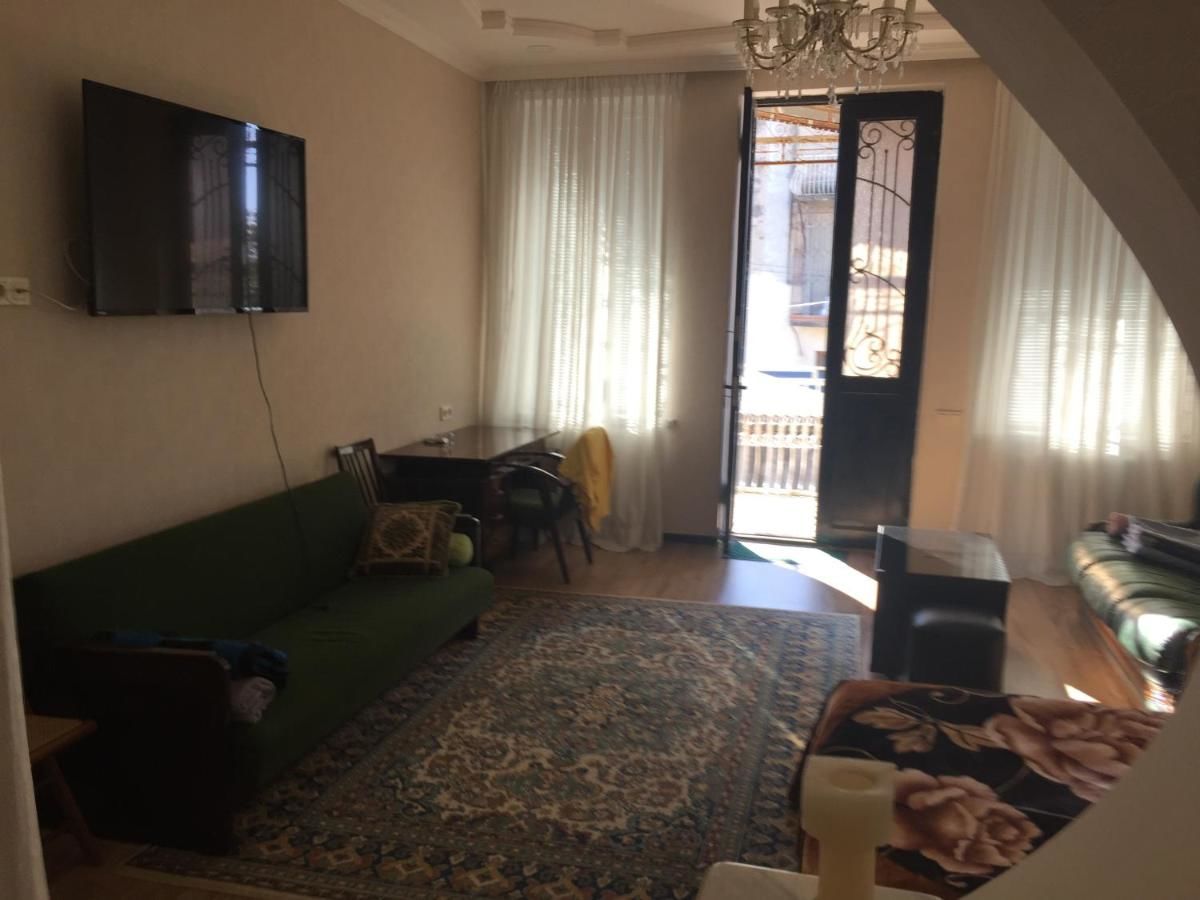 Проживание в семье Guest house Medea Кутаиси-19