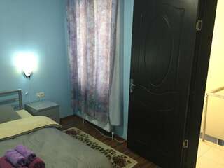 Проживание в семье Guest house Medea Кутаиси Бюджетный двухместный номер с 1 кроватью-3