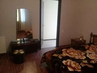 Проживание в семье Guest house Medea Кутаиси Двухместный номер с 1 кроватью-11