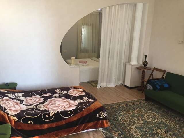 Проживание в семье Guest house Medea Кутаиси-17